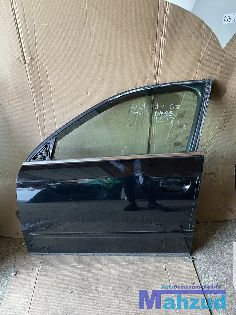 AUDI A4 B7 avant Zwart LC9Z Linker links voor deur portier, Auto-onderdelen, Carrosserie en Plaatwerk, Gebruikt, Deur, AUDI AG