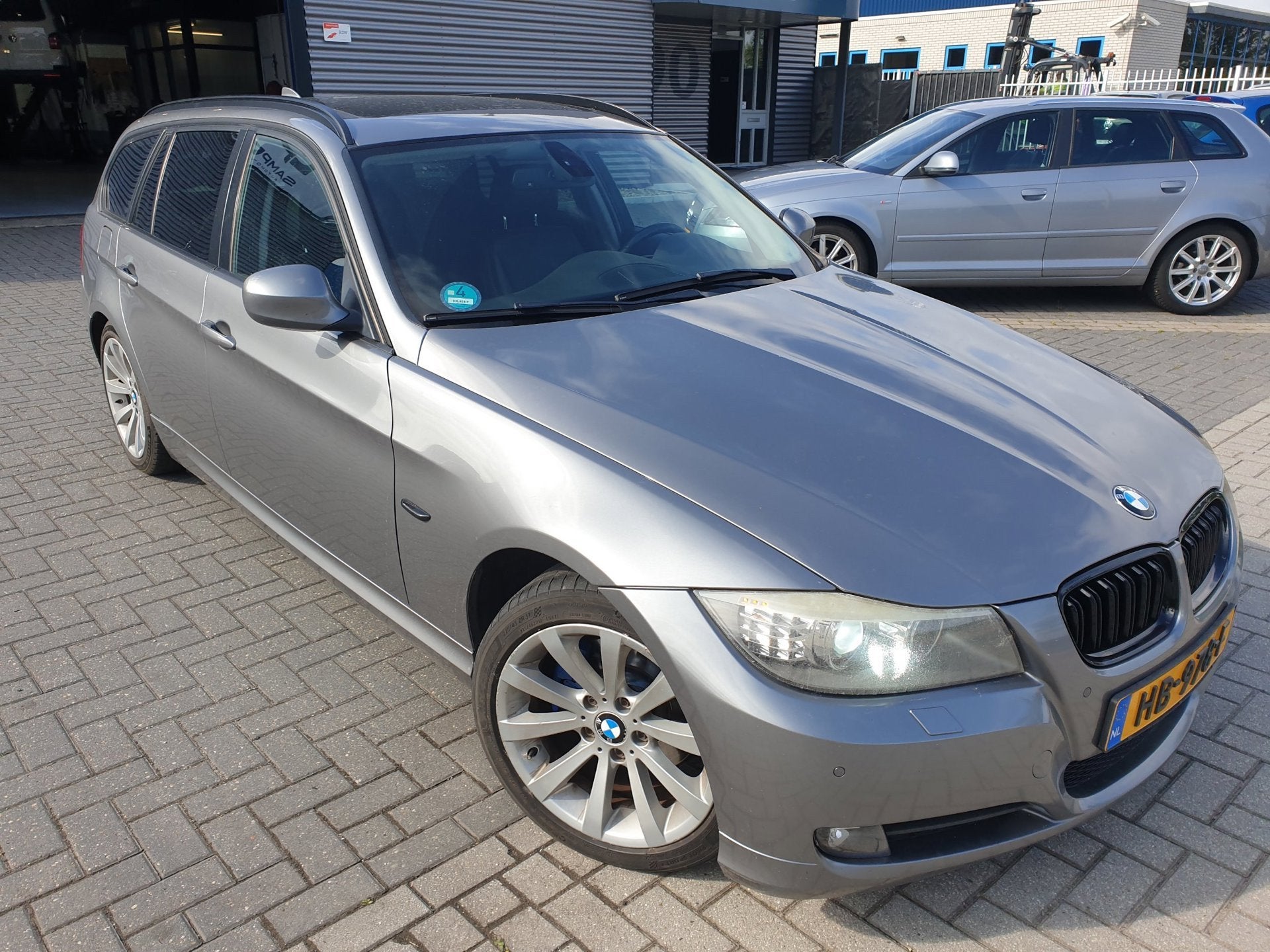 BMW 3-serie Touring 318i Business Line, Auto's, Euro 5, Achterwielaandrijving, Leder, Handgeschakeld