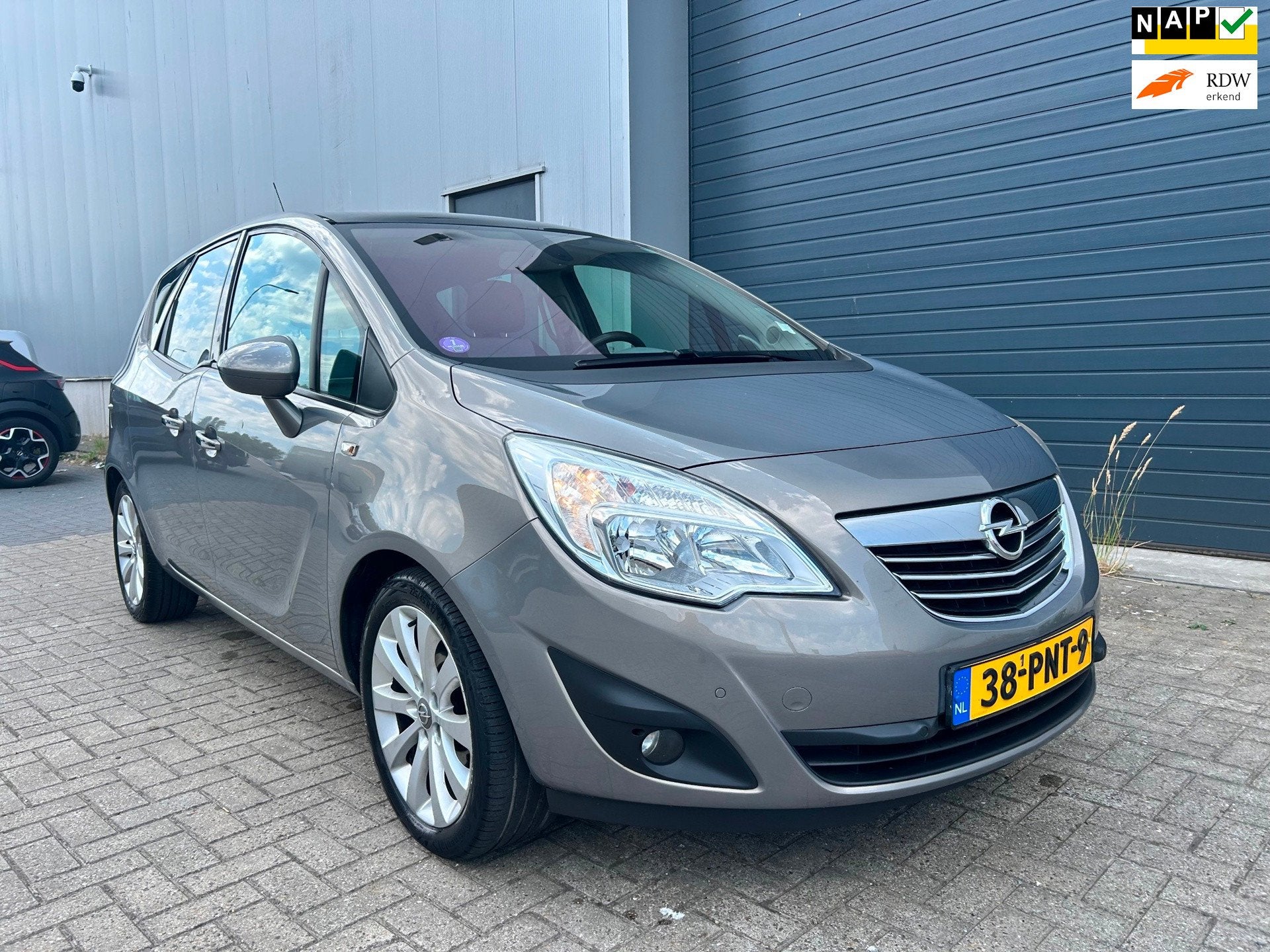 Opel Meriva 1.4i Turbo Cosmo PANO AIRCO PDC NAP, Voorwielaandrijving, Euro 5, 15 km/l, Gebruikt