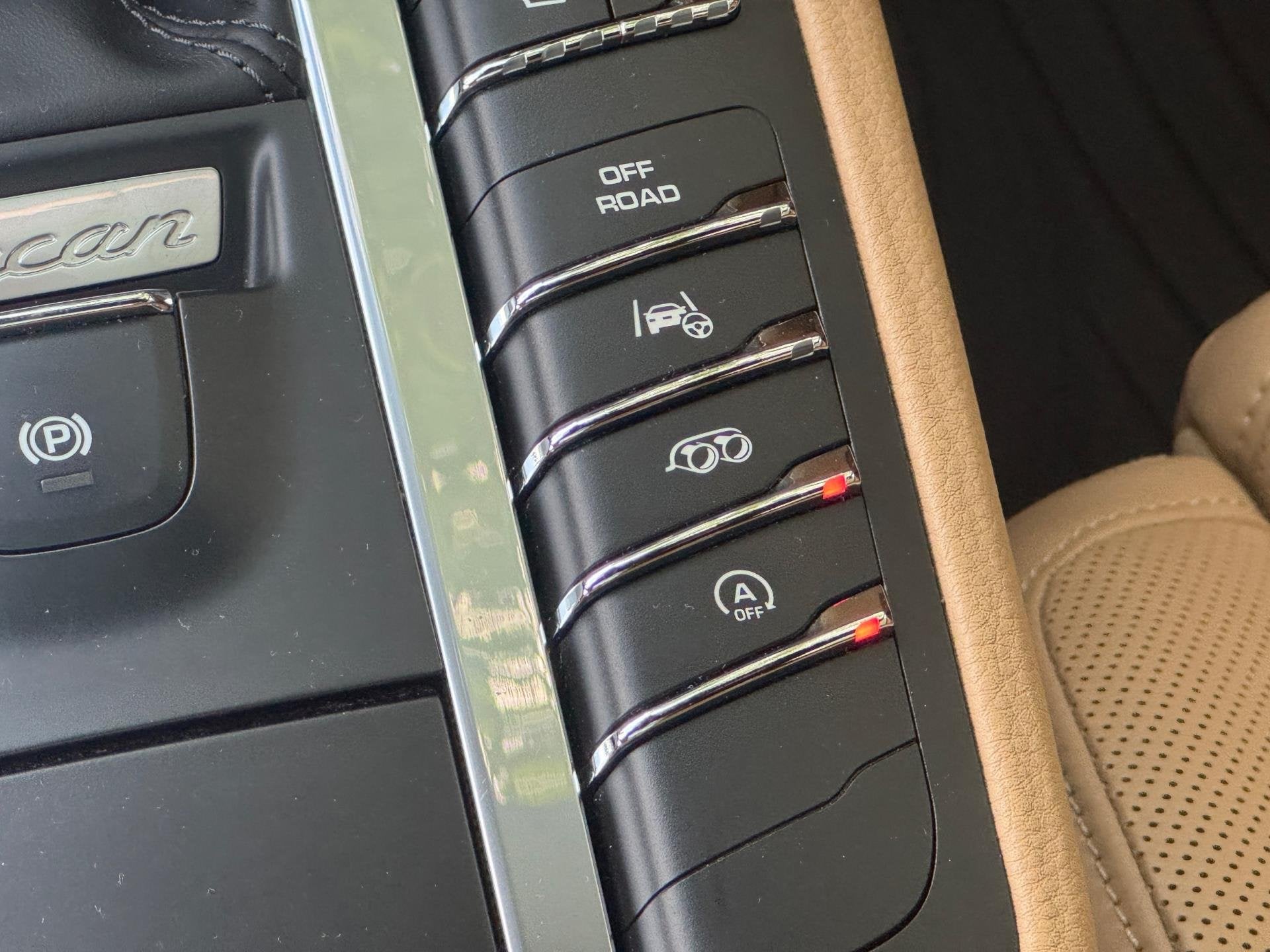 Foto 26 van Porsche Macan 3.0 GTS Burmester ACC Pano Cognac L Chrono Vol
