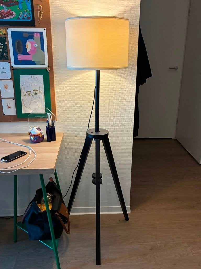 Vloerlamp Ikea, Huis en Inrichting, Lampen | Vloerlampen, Ophalen, E27 (groot), Zo goed als nieuw, 150 tot 200 cm