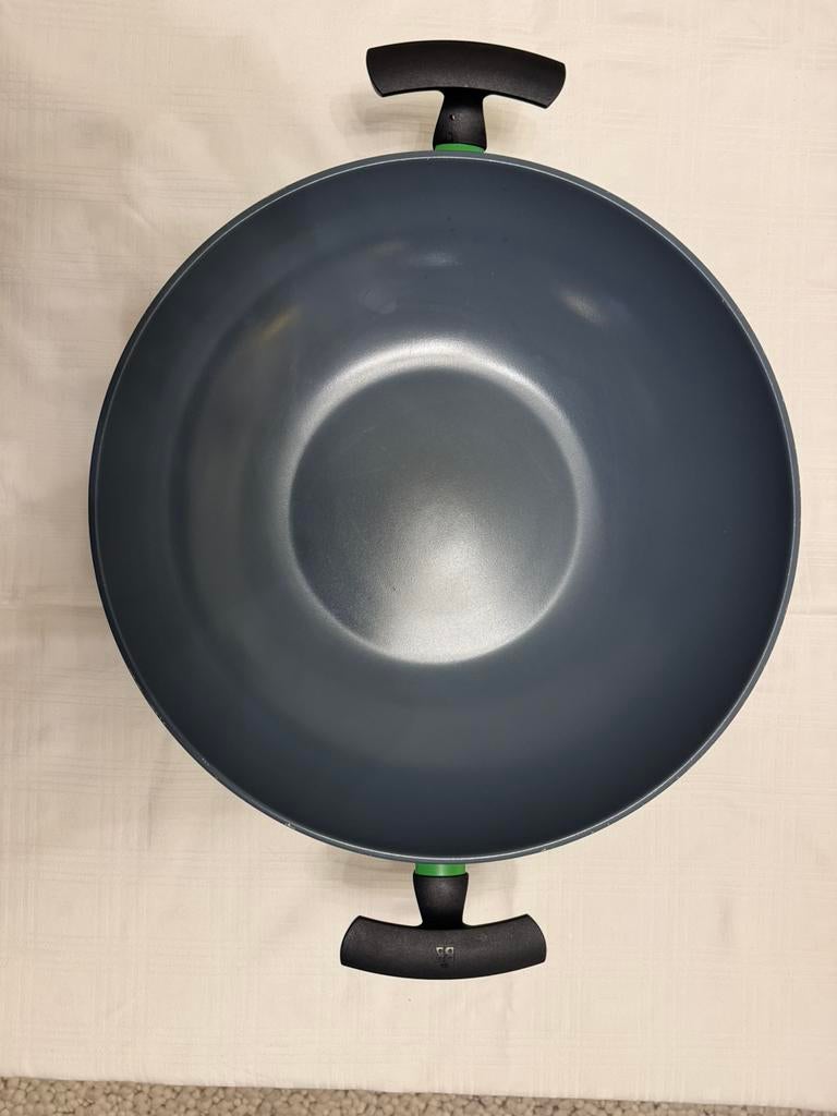 Wok BK EASY INDUCTION 36 cm, Huis en Inrichting, Keuken | Potten en Pannen, Ophalen of Verzenden, Zo goed als nieuw, Wok