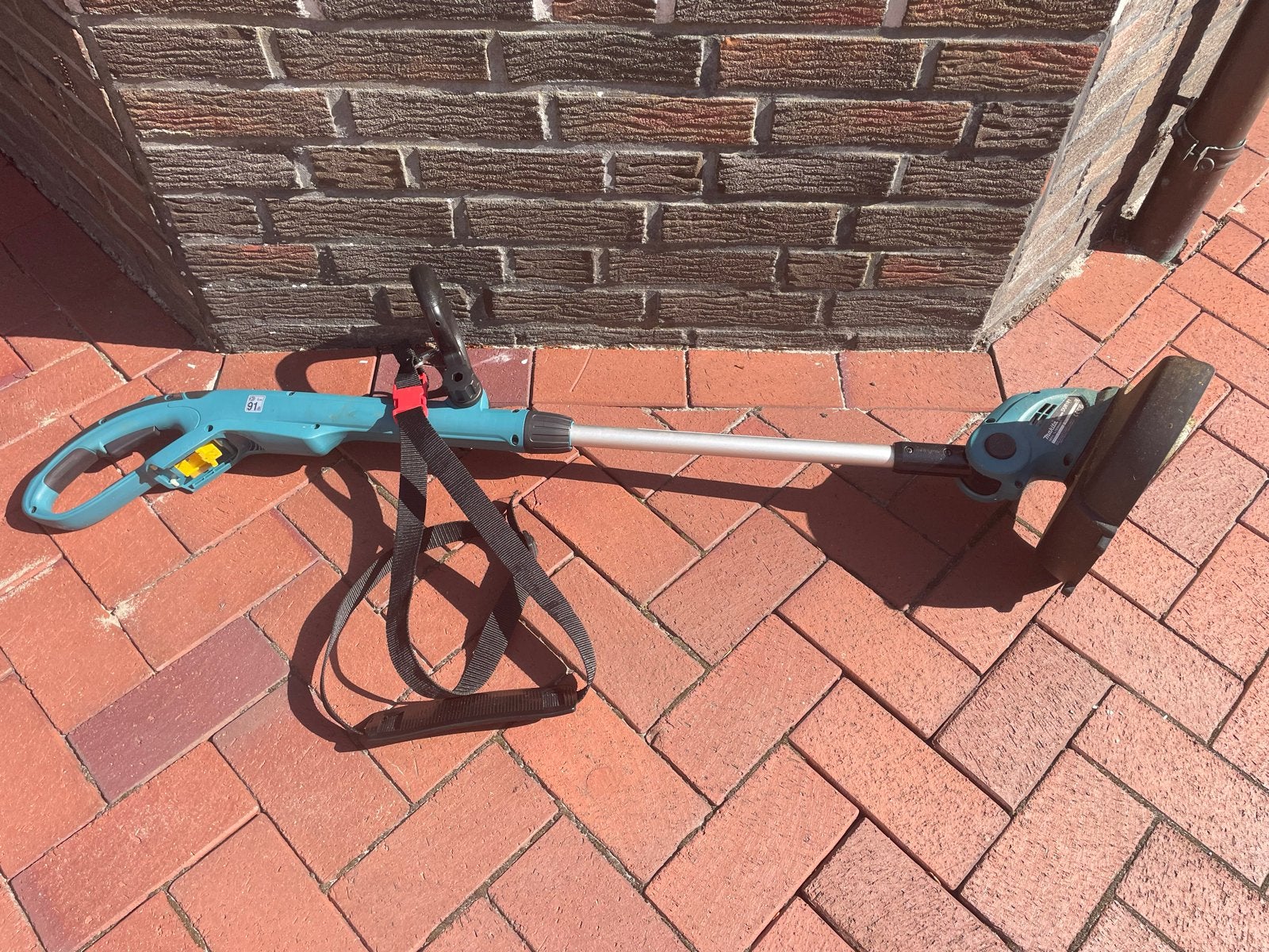 Makita DUR181 Accu Grastrimmer - Zo goed als nieuw, Tuin en Terras, Grastrimmers, Ophalen, Zo goed als nieuw, 10 tot 30 cm, Accu