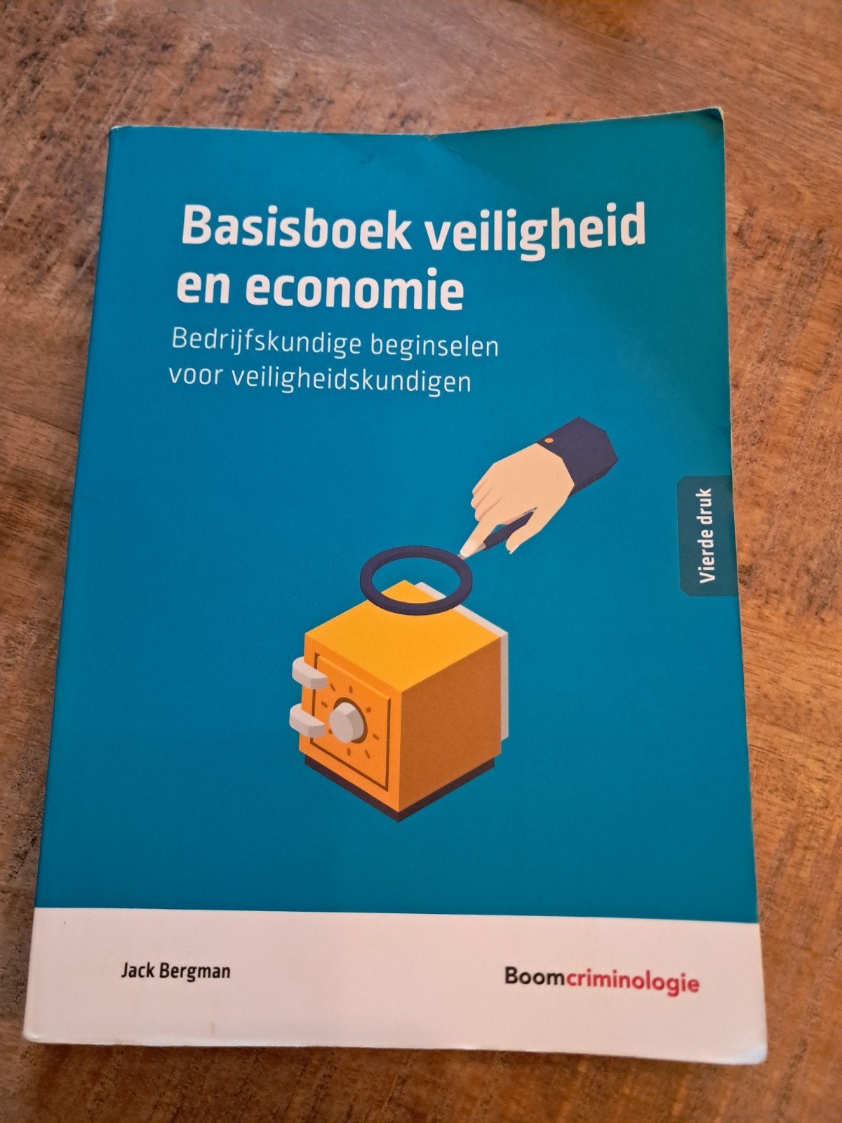 Basisboek veiligheid en economie - Jack Bergman, Boeken, Jack Bergman, Zo goed als nieuw, Gamma, HBO