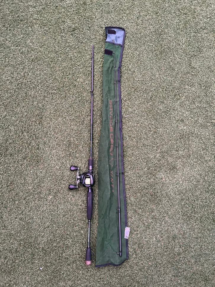 Shimano Curado 151 MGL Baitcaster met Savage Gear hengel, Ophalen, Zo goed als nieuw, Complete hengel