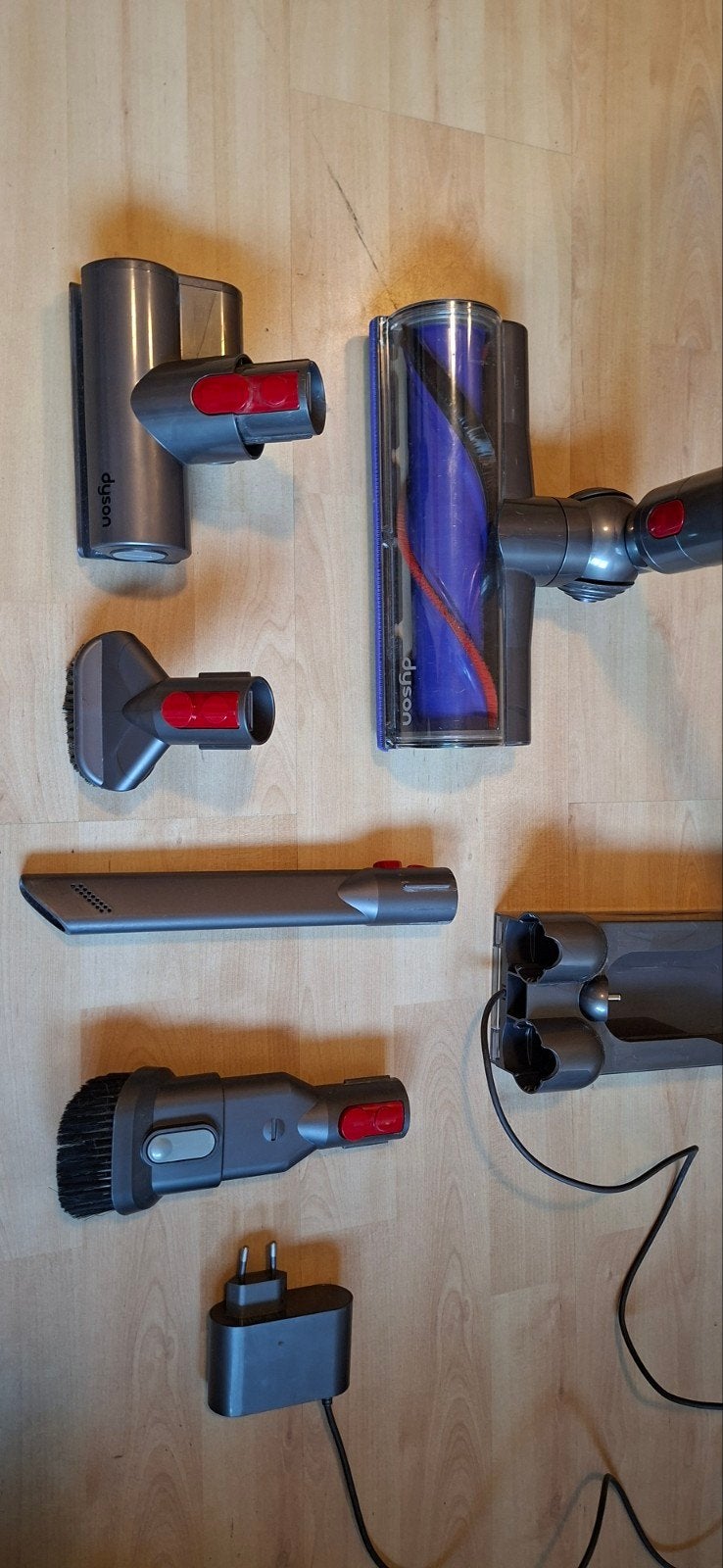 Foto 4 van Dyson Cyclone V10 - Draadloze stofzuiger