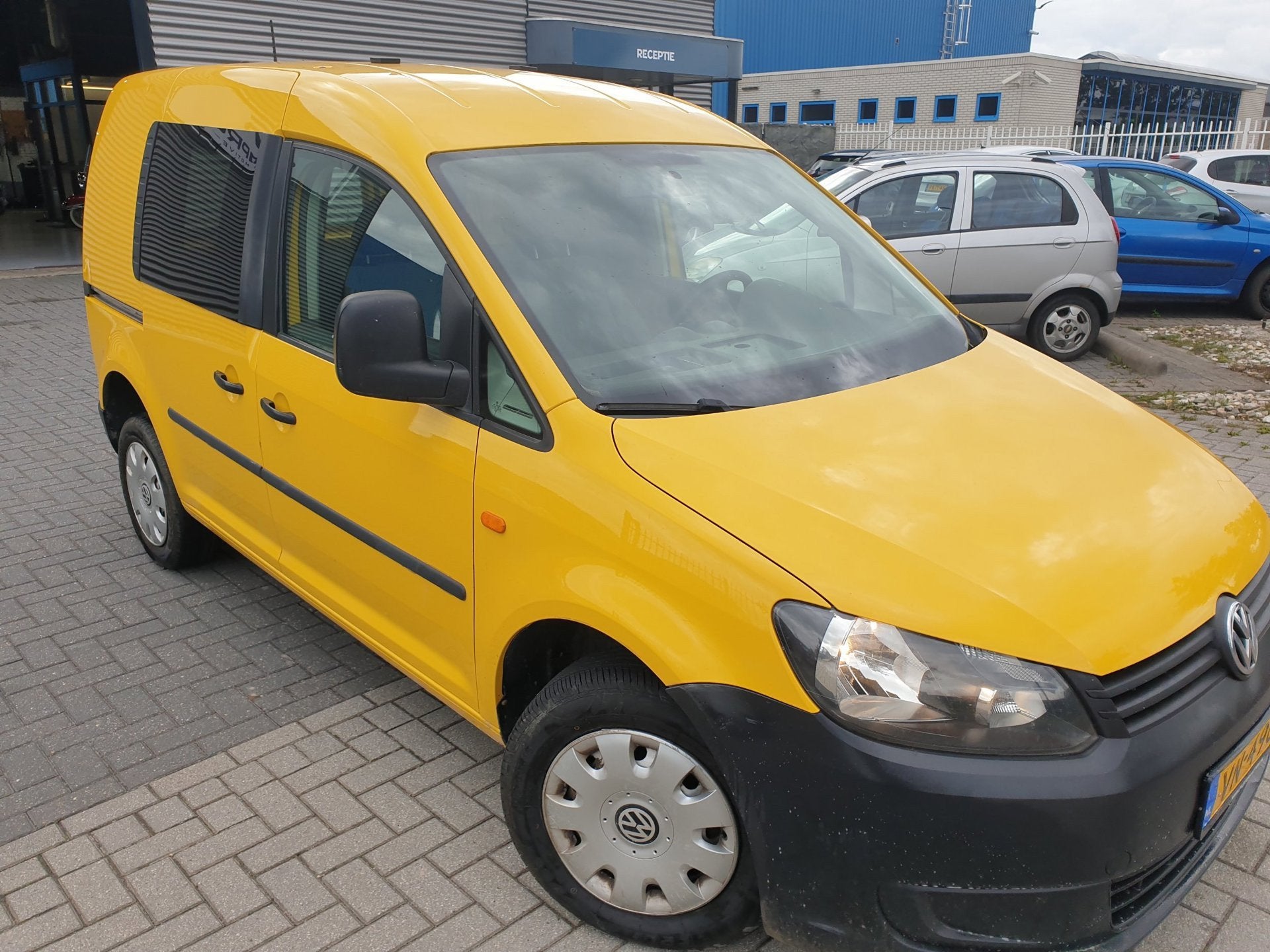 Volkswagen Caddy 1.6 TDI- Automaat-Airco-Cruis control-EL-Ra, Euro 5, Stof, Gebruikt, 4 cilinders