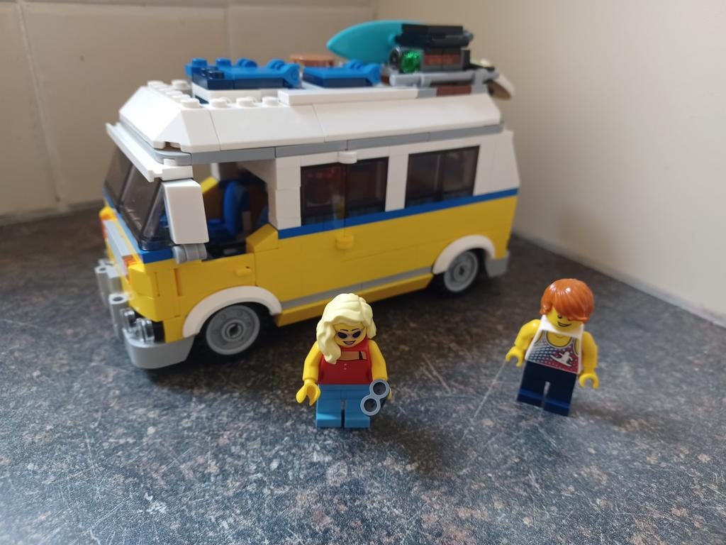Lego creator 31079 zonnig surferbusje, Kinderen en Baby's, Speelgoed | Duplo en Lego, Zo goed als nieuw, Lego, Complete set, Compleet