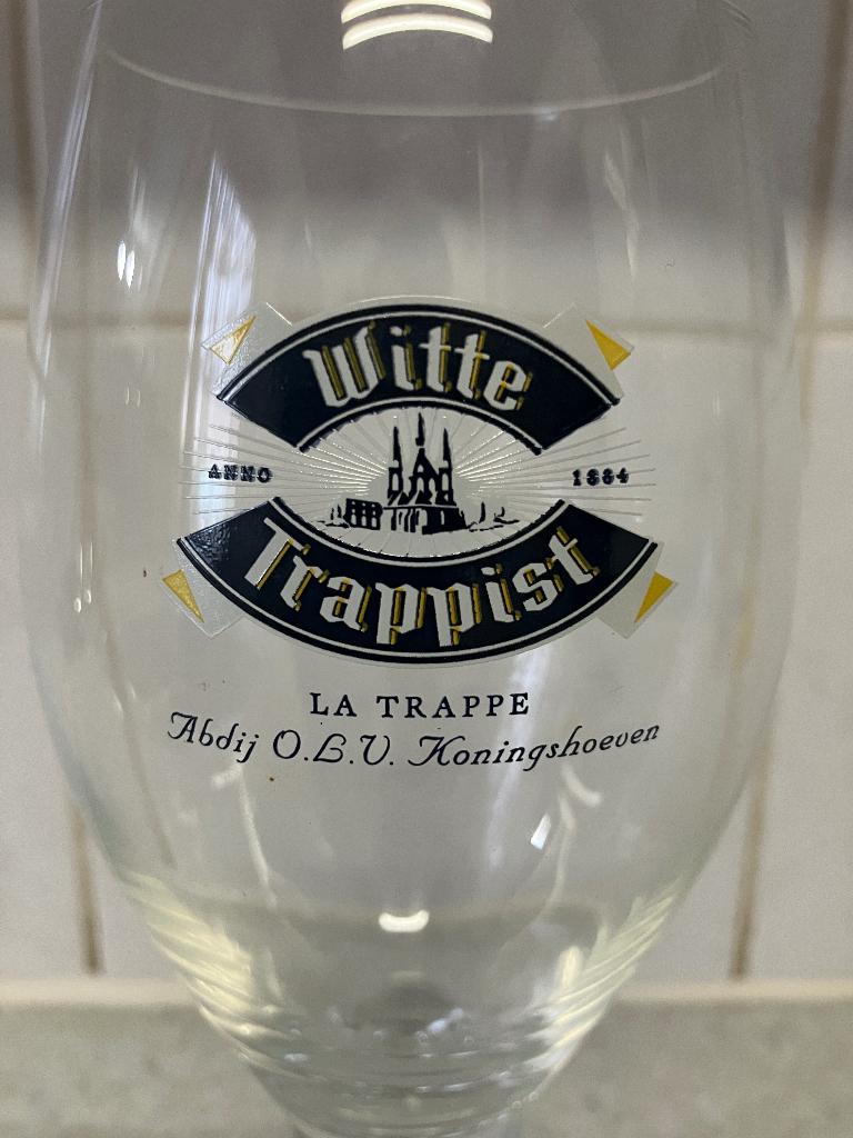 La Trappe Witte Trappist Abdij Koningshoeven, Verzamelen, Biermerken, Zo goed als nieuw, Glas of Glazen, La Trappe, Ophalen