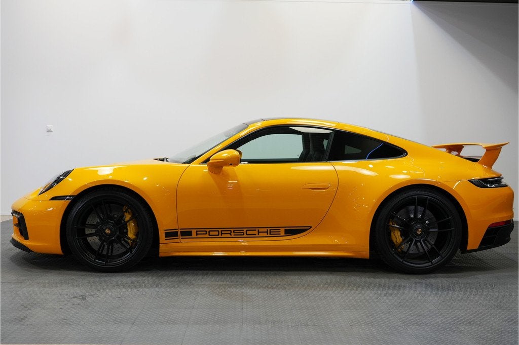 Porsche 911 3.0 Carrera 4 GTS 353kW/480pk Aut8 PCCB + PTS SI, Automaat, Gebruikt, Met garantie (alle), Vierwielaandrijving