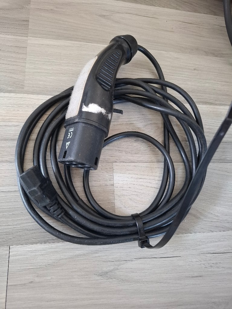 Laadkabel, Auto-onderdelen, Elektronica en Kabels, Ophalen of Verzenden, Gebruikt