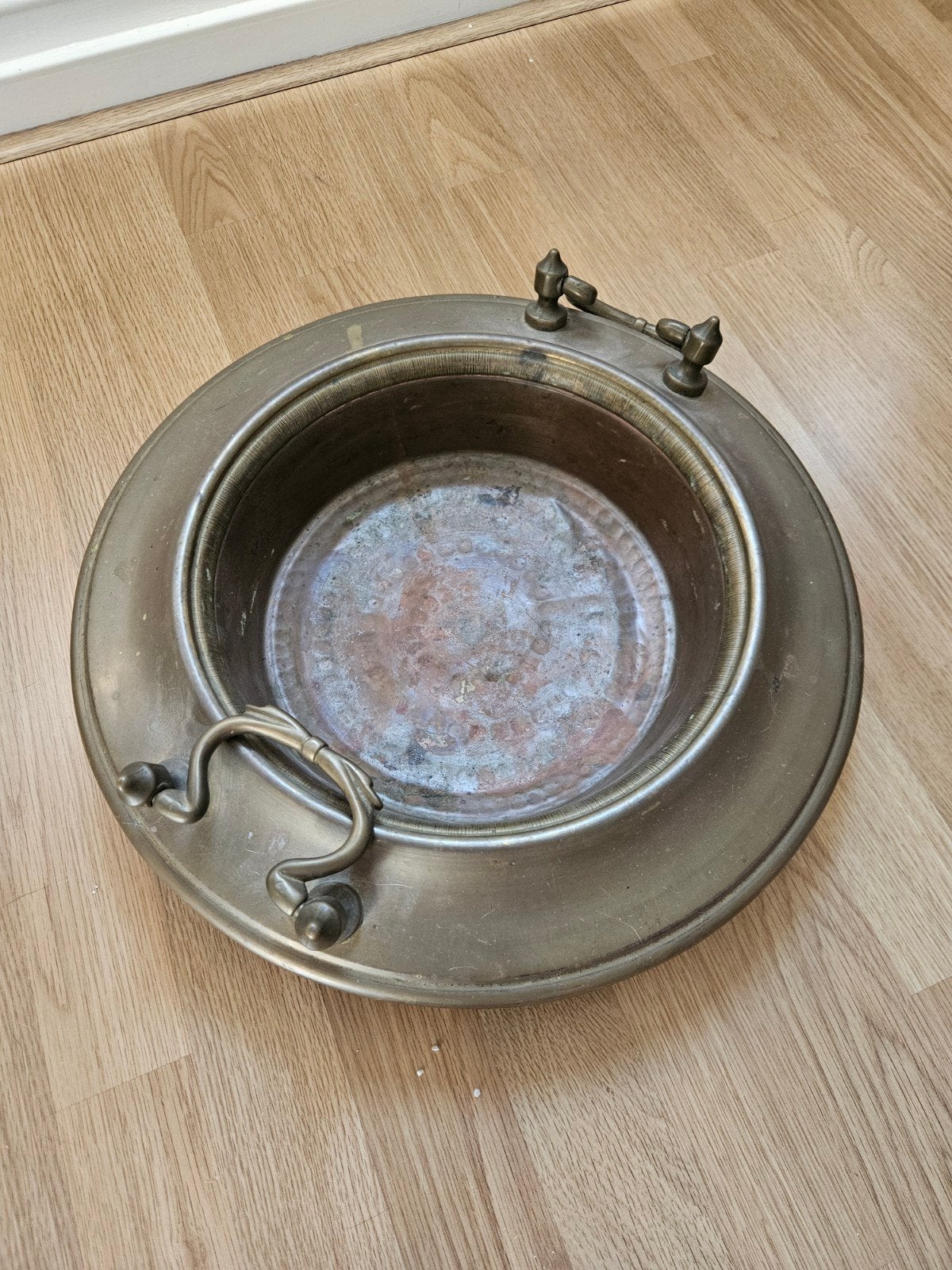 Antieke koperen of bronzen schaal met handvatten, Antiek en Kunst, Antiek | Koper en Brons, Ophalen of Verzenden