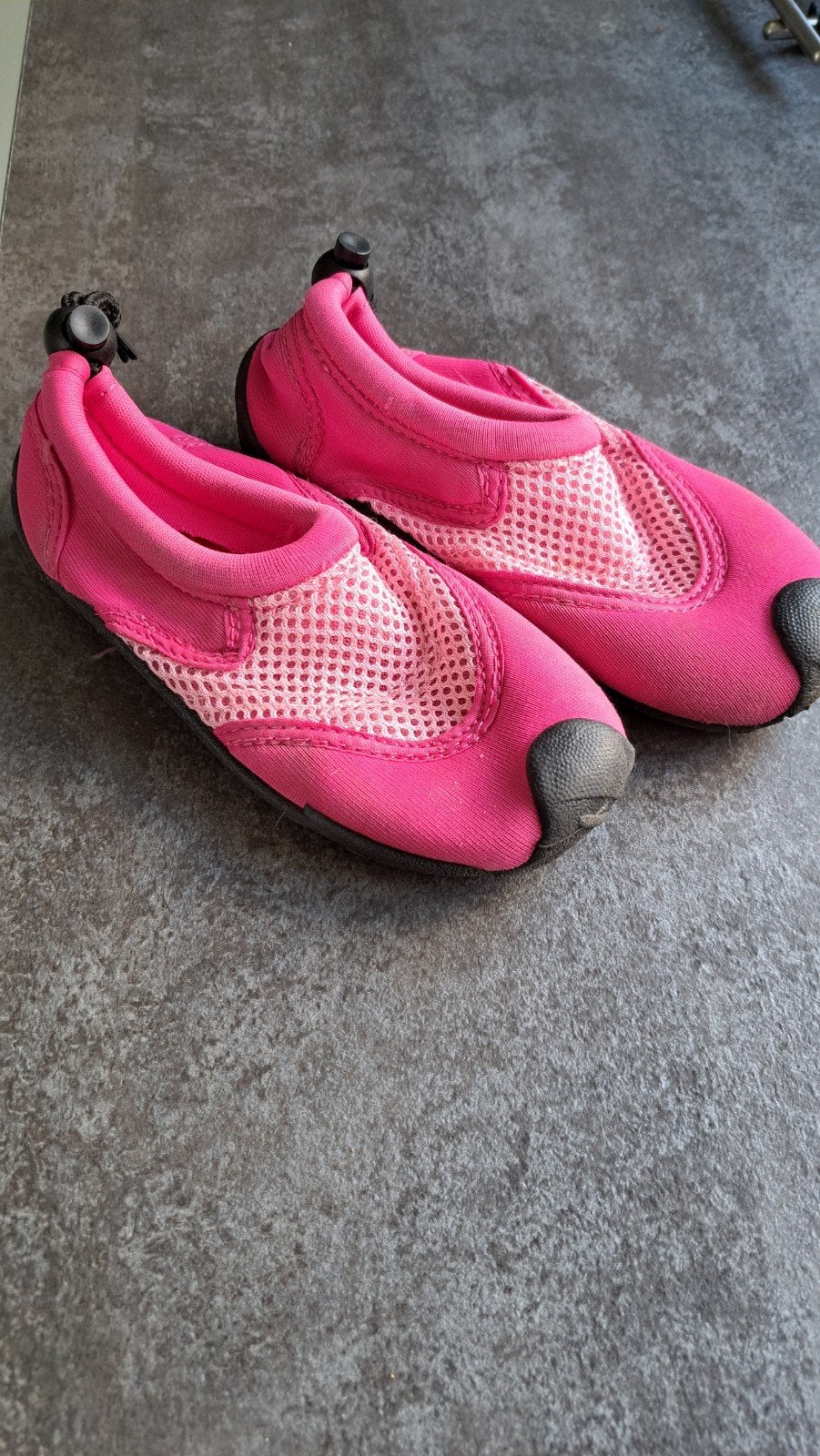 ** KOOPJE Mooie waterschoentjes maat 27, Ophalen of Verzenden, Zo goed als nieuw, Meisje, Zwemschoenen