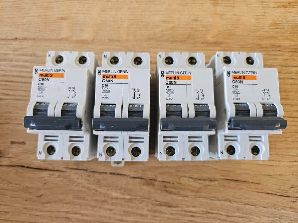 Merlin Gerin Multi9 C60N C16 Automatische Zekeringen, Ophalen of Verzenden, Gebruikt, Schakelaar