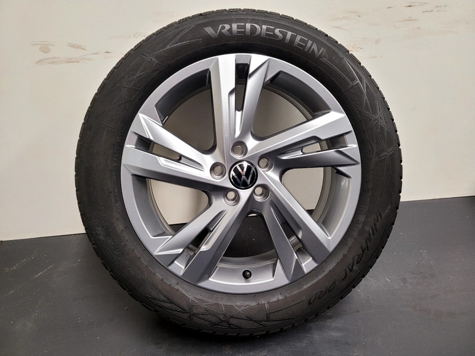 17 inch VW T Cross velgen 205 55 17 winter Seat skoda audi