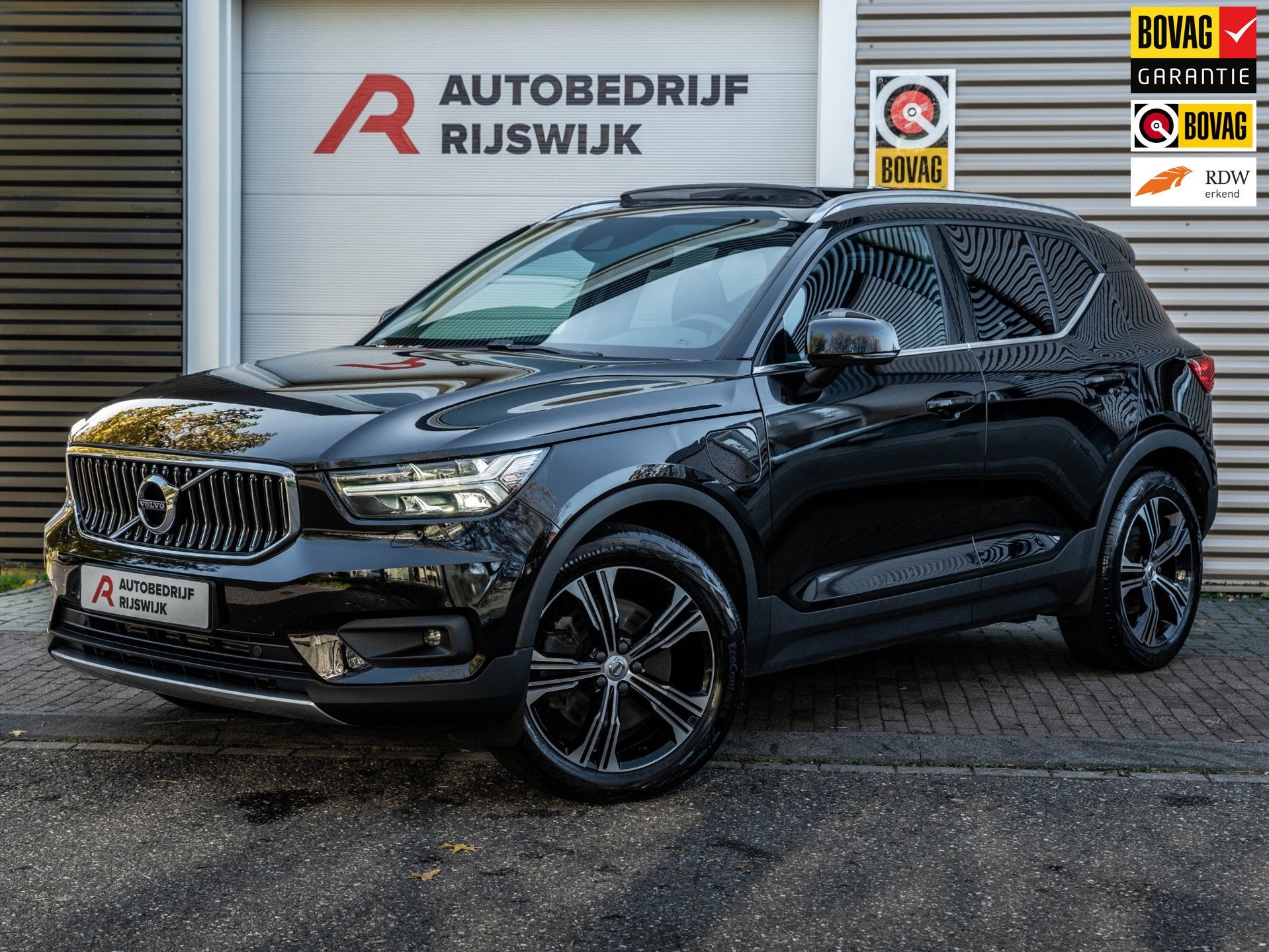 Volvo XC40 1.5 T5 Recharge R-Design Pano/H&K/Memory/Camera, Auto's, Euro 6, Zwart, Leder, Bedrijf