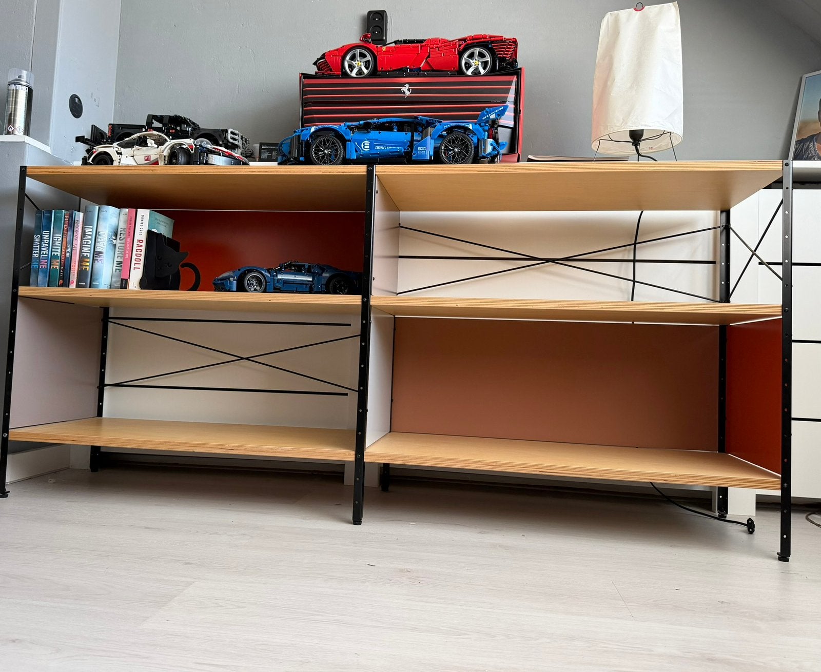 Vitra Eames Storage Unit 2 HE - Charles & Ray Eames, Ophalen, Met plank(en), 150 tot 200 cm, Zo goed als nieuw