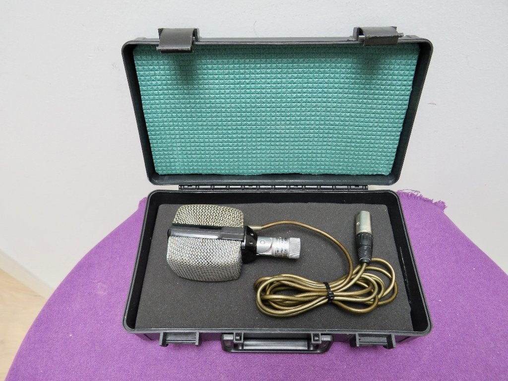 AKG D12 microfoon, Muziek en Instrumenten, Microfoons, Ophalen of Verzenden, Gebruikt, Instrumentmicrofoon
