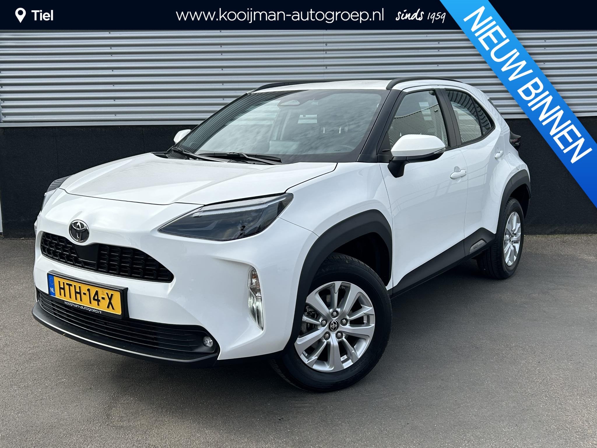 Toyota Yaris Cross 1.5 Hybrid 115 Active 3x div. kleuren bes, Auto's, Stof, Gebruikt, 1165 kg, 116 pk