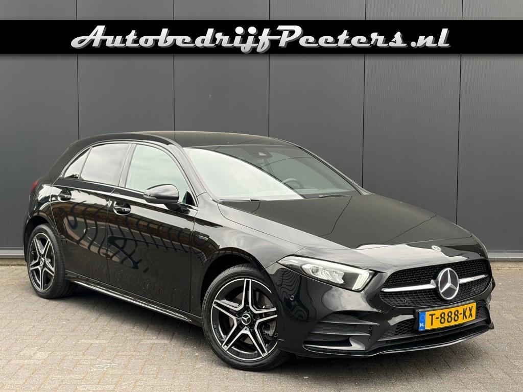 Mercedes-benz A-KLASSE A 250e AMG Line Nightpakket Sfeerlich, Automaat, USB, Gebruikt, 4 cilinders