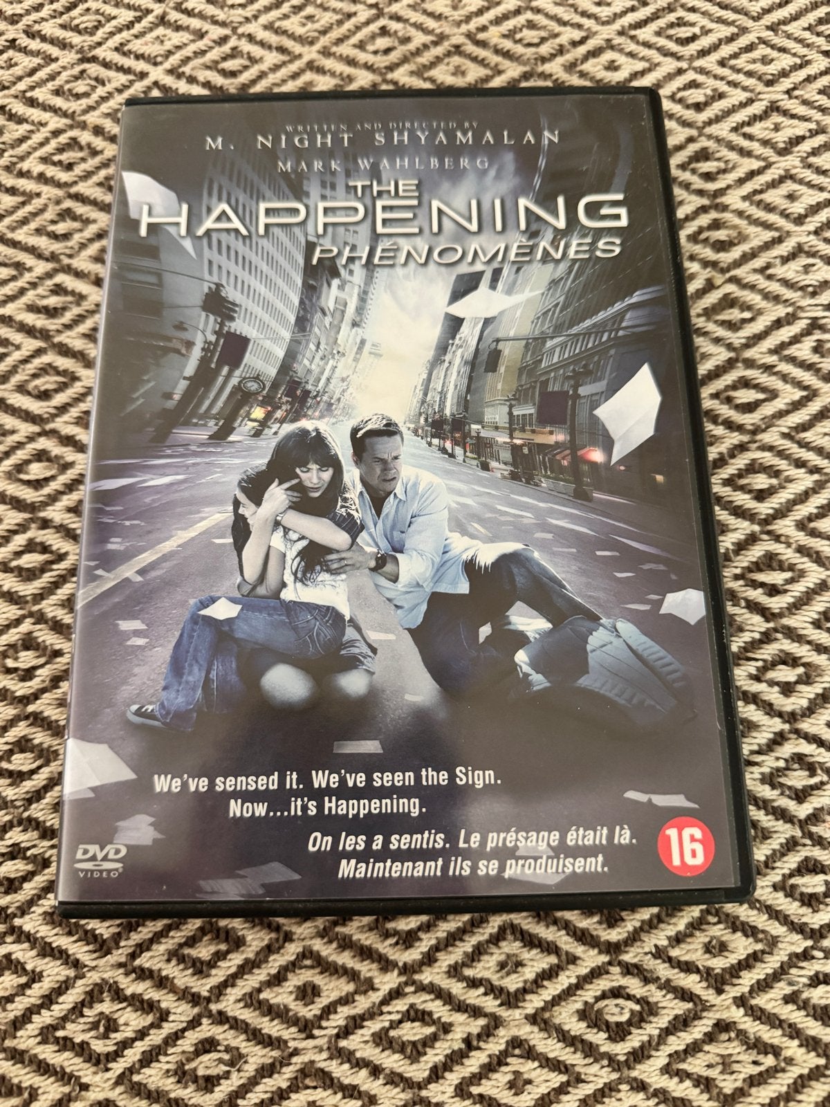 The Happening (DVD) - M. Night Shyamalan thriller, Psychologische thriller, Engels, Vanaf 16 jaar, Nederlands