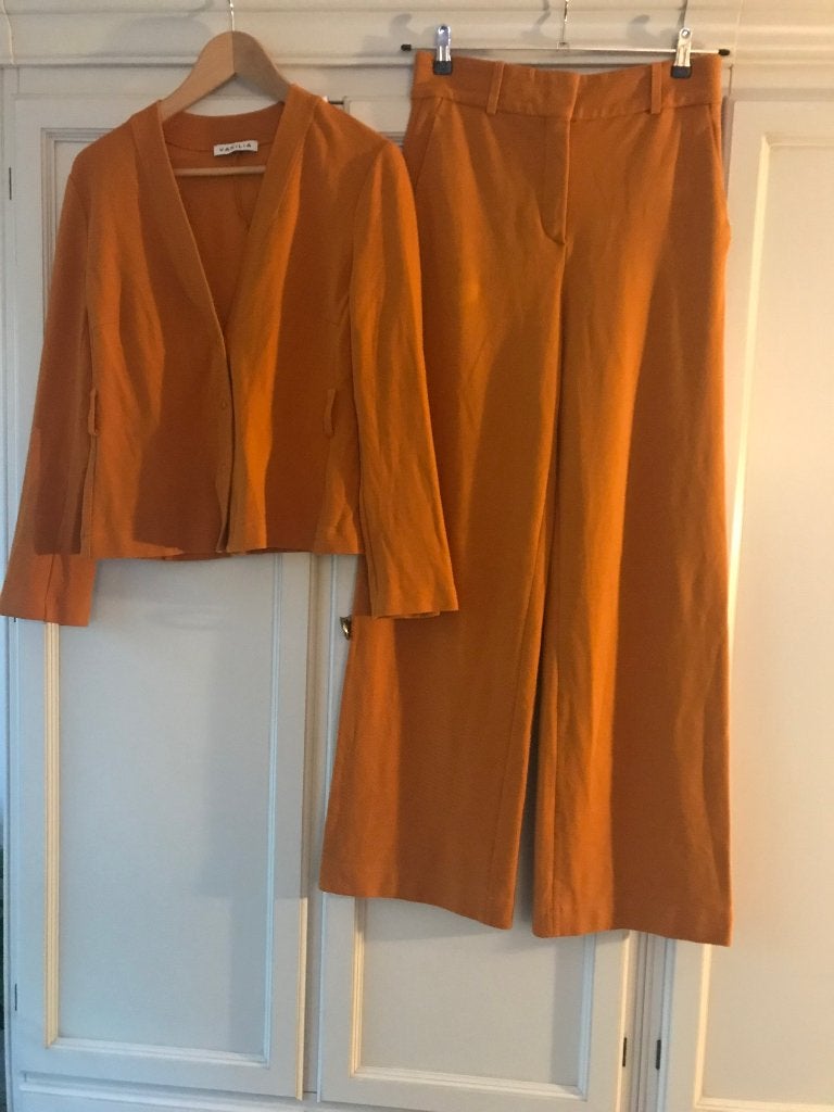Vanilia oranje broek en top maat 38, Kleding | Dames, Maat 38/40 (M), Vanilia, Oranje, Ophalen of Verzenden