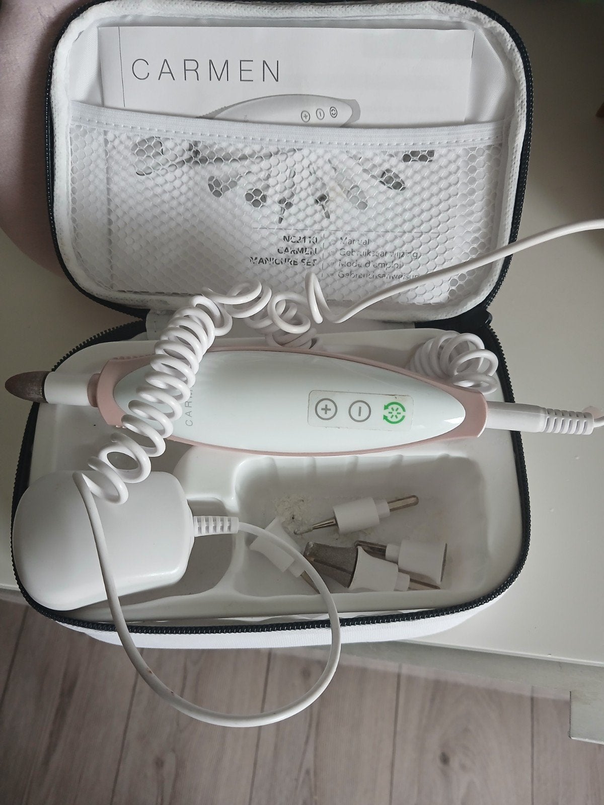 Carmen Manicure/Pedicure Set - Zo goed als nieuw, Ophalen of Verzenden, Zo goed als nieuw, Hand- en Voetverzorging