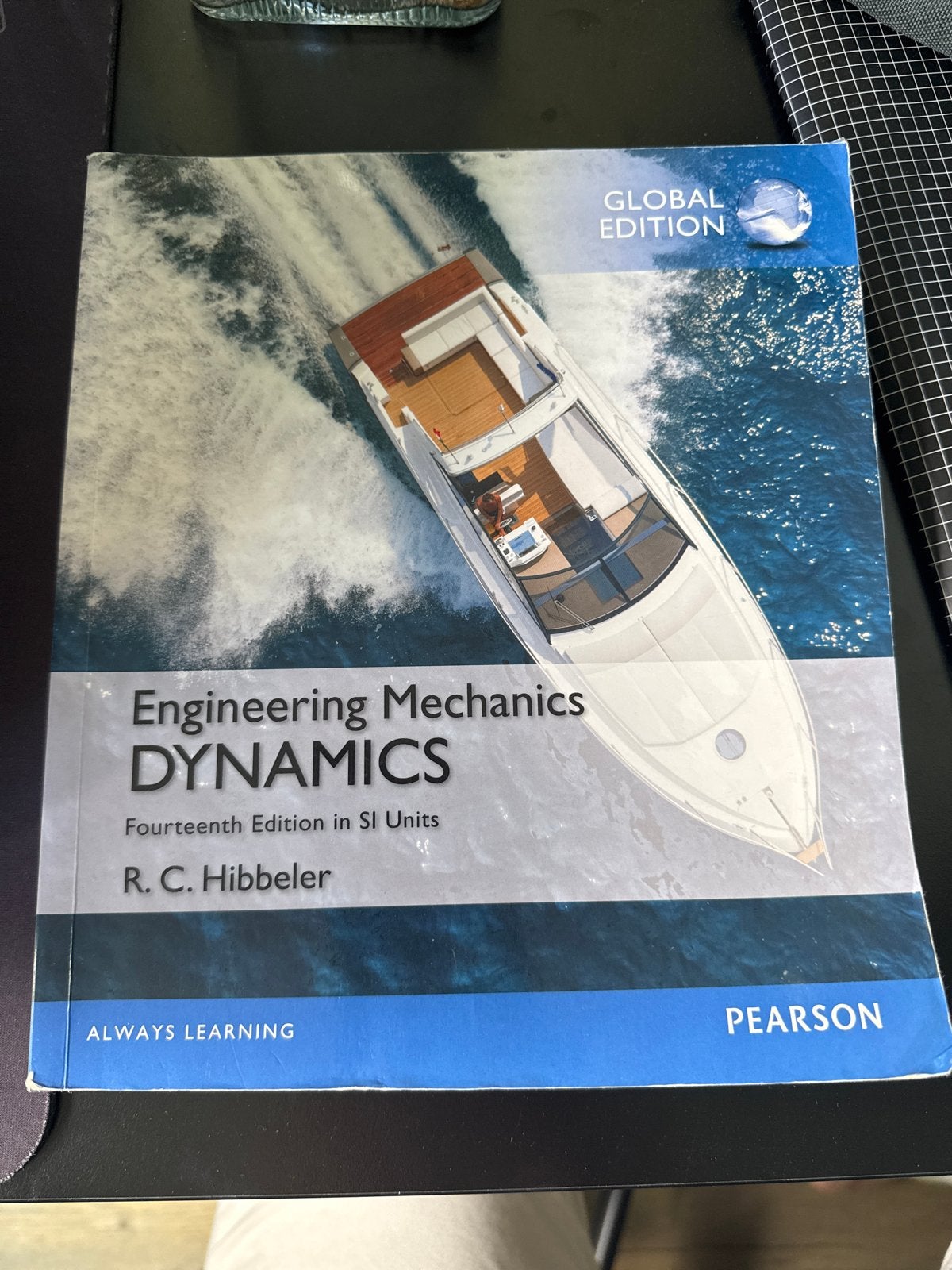 Engineering Mechanics Dynamics - R.C. Hibbeler (Global Editi, Boeken, Ophalen of Verzenden, Beta, Gelezen, WO