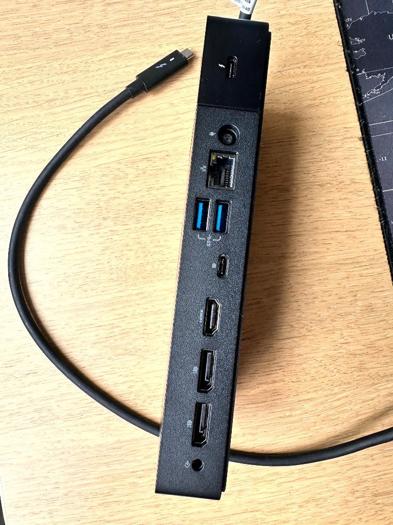 Dell WD19TB Thunderbolt Dock + Originele Adapter, Ophalen of Verzenden, Zo goed als nieuw, DELL, Docking station