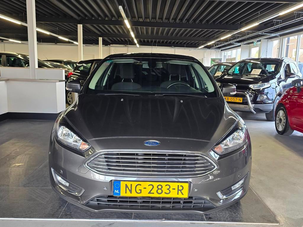 Ford Focus 1.5 Titanium/AUTOMAAT/NAVI/CRUISE/N.A.P/AIRCO/, 4 cilinders, Origineel Nederlands, Bedrijf, Sedan