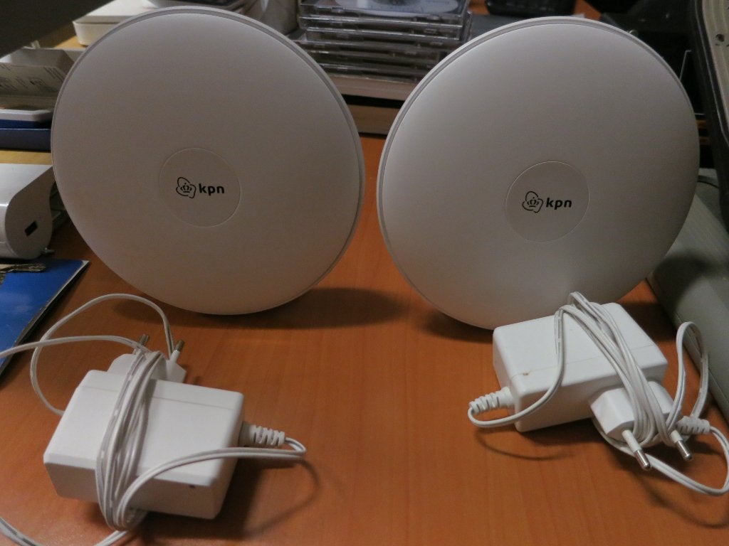 KPN wifi versterker 2x, Computers en Software, Ophalen of Verzenden, Zo goed als nieuw, KPN Super WiFi versterker