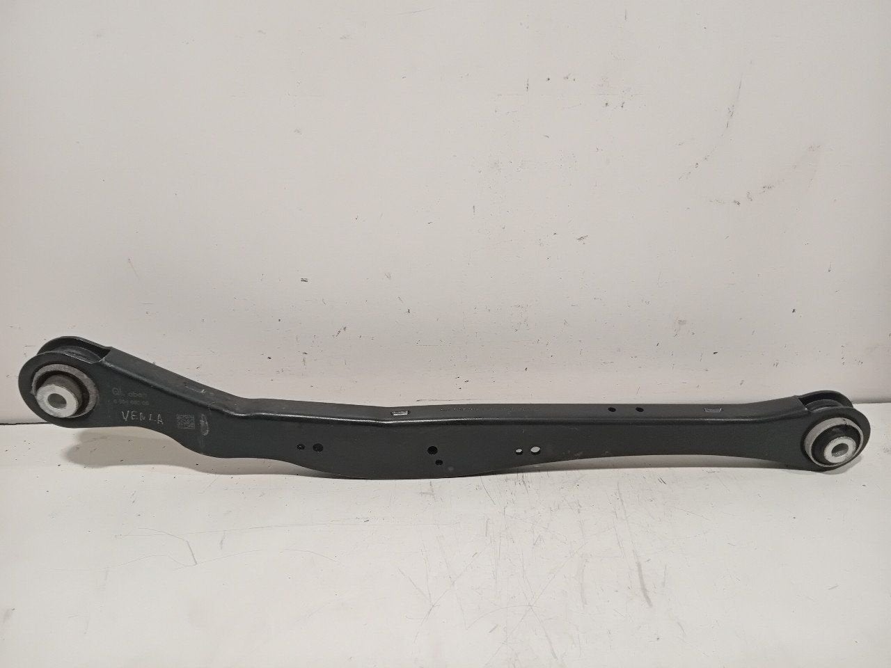 Draagarm links achter Mini Countryman, Onderdelen@venauto.nl, Van der Ven Autorecycling B.V., Gebruikt, Ettenseweg 76, 4706 PB Roosendaal, The Netherlands