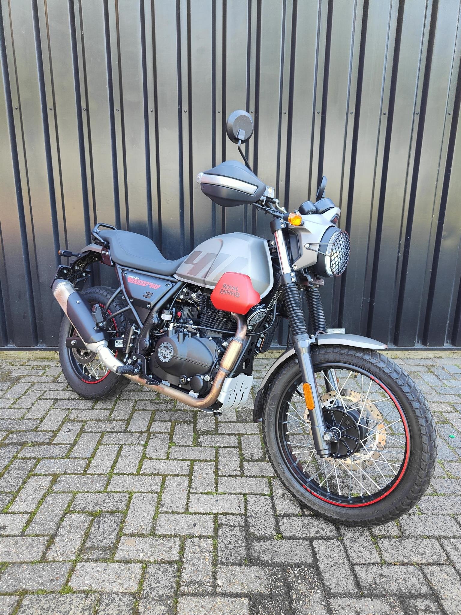 Royal Enfield Scram 411, Motoren, Motoren | Royal Enfield, LED Verlichting, 411 cc, Bedrijf, Toermotor