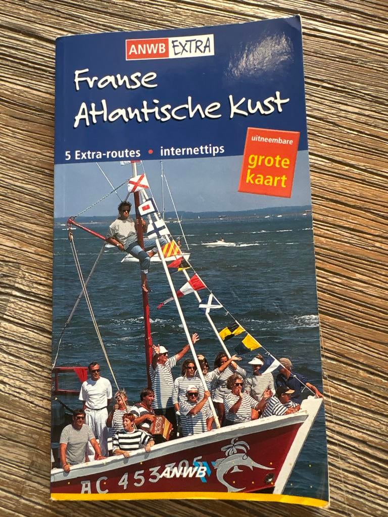 ANWB Extra Reisgids Franse Atlantische Kust, Boeken, Reisgidsen, Europa, Ophalen of Verzenden, Zo goed als nieuw, Reisgids of -boek