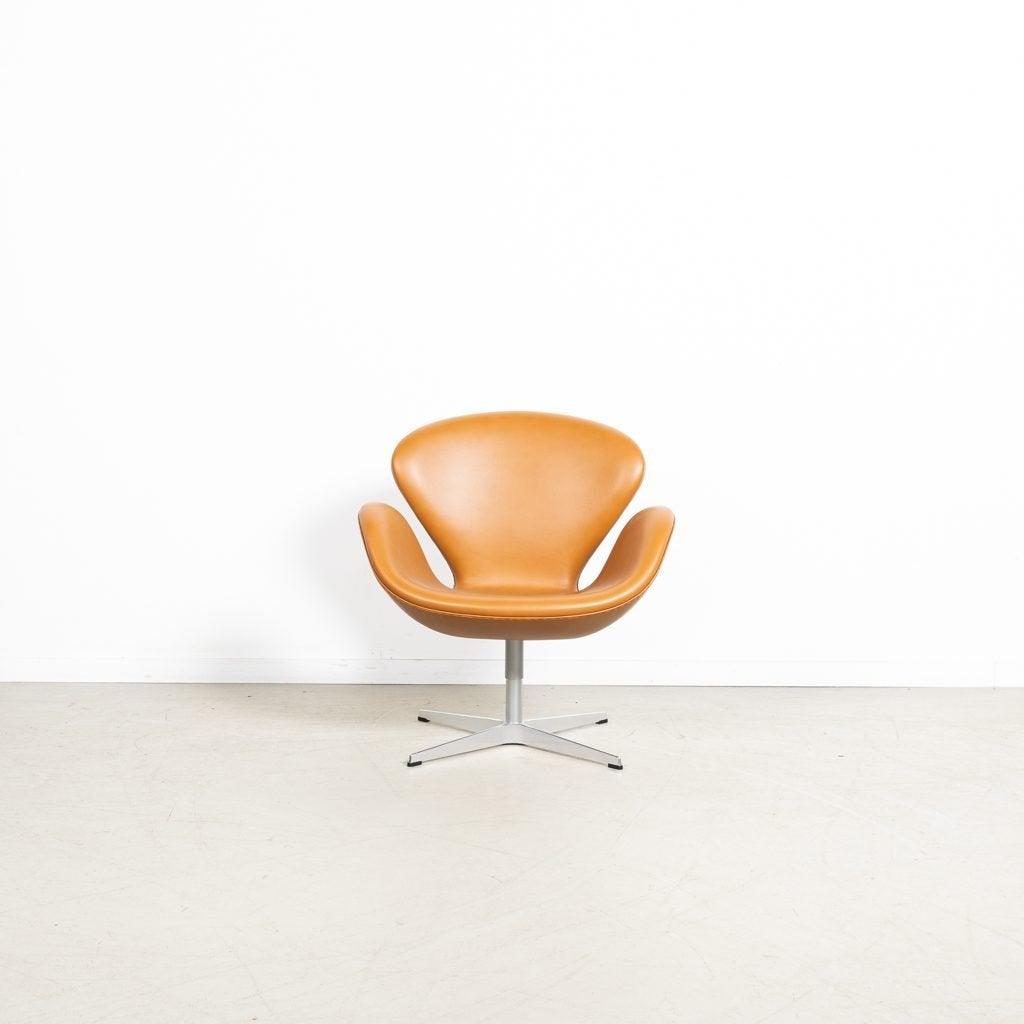 Fritz Hansen Swan 3320 Fauteuil Walnut Grace, Niet ingevuld, Nieuw, Niet ingevuld, Niet ingevuld