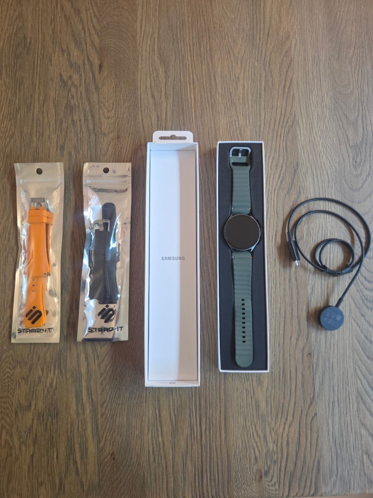 Samsung Galaxy Watch 7 44mm Zwart met extra bandjes, Sieraden, Tassen en Uiterlijk, Smartwatches, Ophalen, Gebruikt, Zwart, Samsung