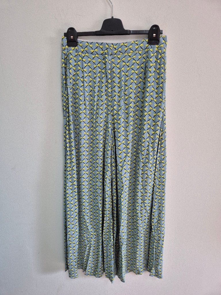 Br12 - Fleurige Zilch broek met wijde pijpen mt S (1), Kleding | Dames, Broeken en Pantalons, Ophalen of Verzenden, Zo goed als nieuw
