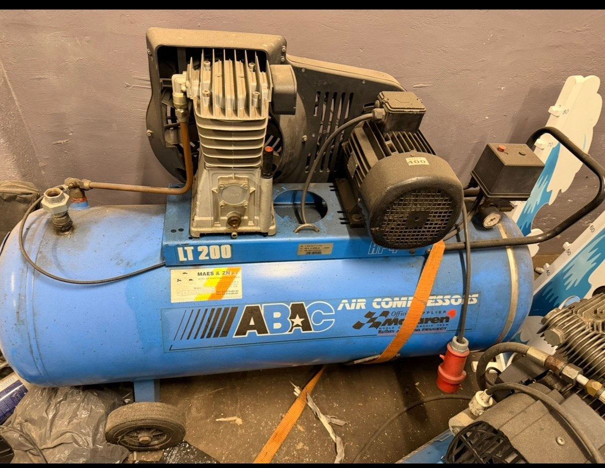 Compressor 200 liter ABAC air compressor loopt super, Doe-het-zelf en Verbouw, Ophalen, Gebruikt, Geluidgedempt, 6 tot 10 bar
