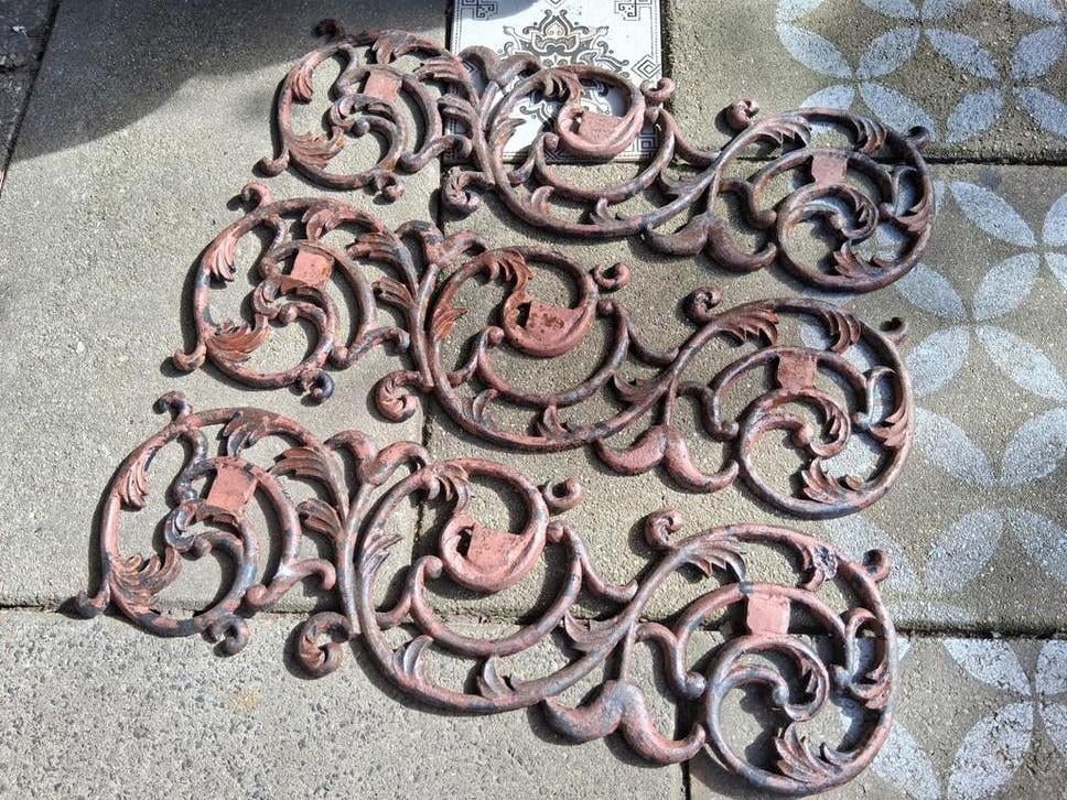 3 Klassieke Zware IJzeren Ornamenten - 59 x 19 cm, Ophalen