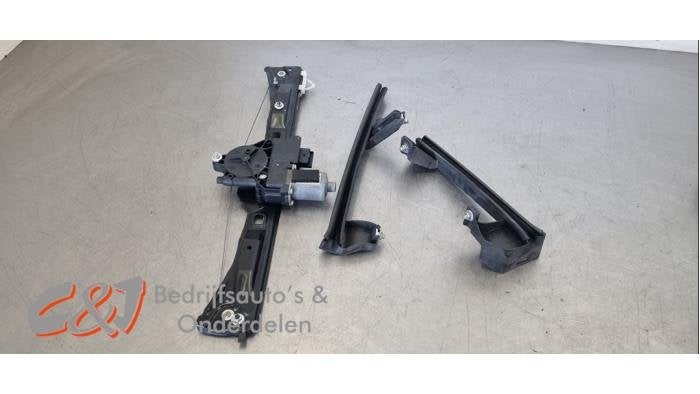 Ruitmechaniek 4Deurs rechts-voor van een Fiat Qubo, Gebruikt, -, -, Ophalen of Verzenden