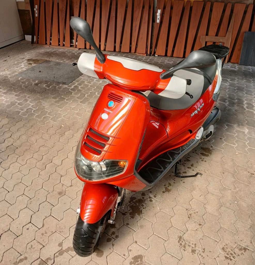 Piaggio Skipper 125cc / 150cc 180cc gilera runner zip, Ophalen of Verzenden