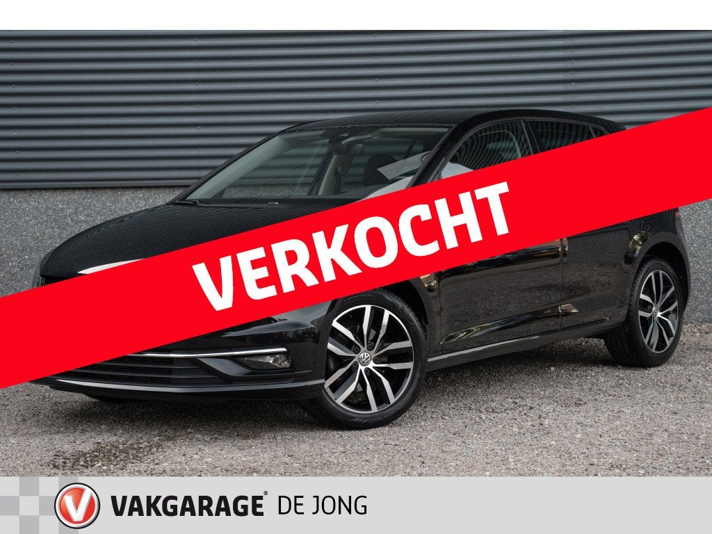 Volkswagen Golf 1.5 TSI 150PK Highline | Virtual Cockpit | C, Stof, 4 cilinders, 150 pk, Zwart