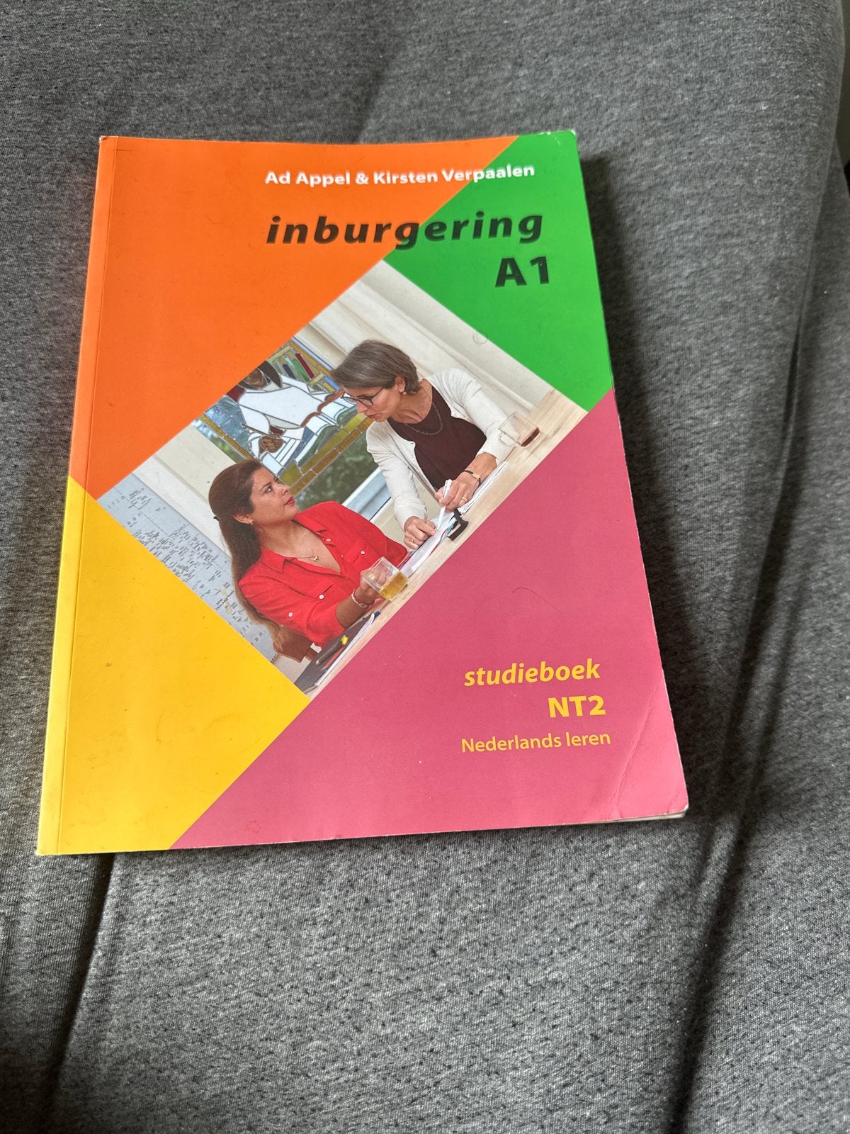 Inburgering A1 studieboek NT2 Ad Appel & Kirsten Verpaalen, Ophalen of Verzenden, Gelezen, Non-fictie