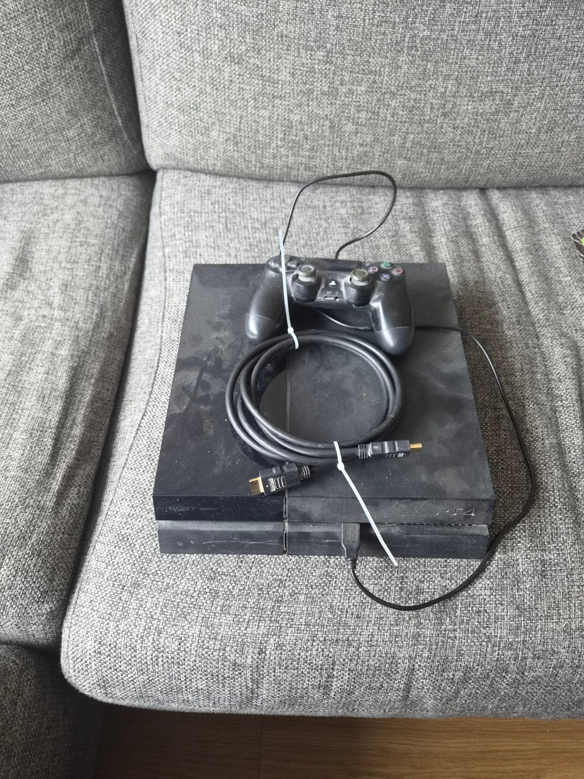 PlayStation 4 met controller en 3 games, Spelcomputers en Games, Ophalen of Verzenden, Gebruikt, Zwart, Met games