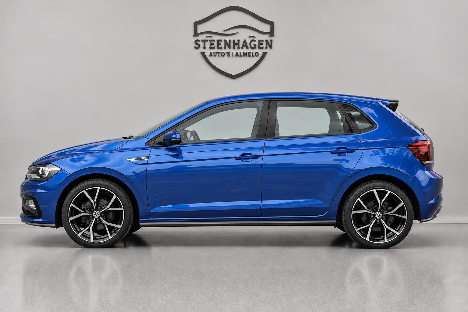 Volkswagen POLO 1.0 MPI R line, Euro 6, Blauw, Bedrijf, Handgeschakeld