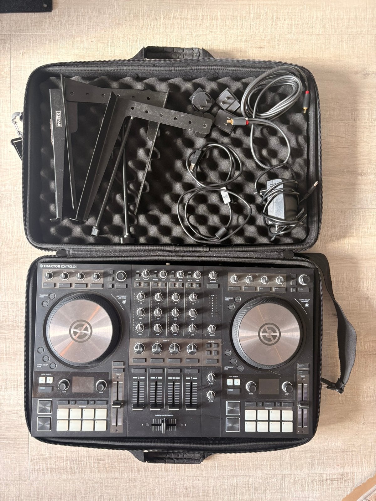 Traktor S4 MK3, Ophalen of Verzenden, Zo goed als nieuw, Overige merken