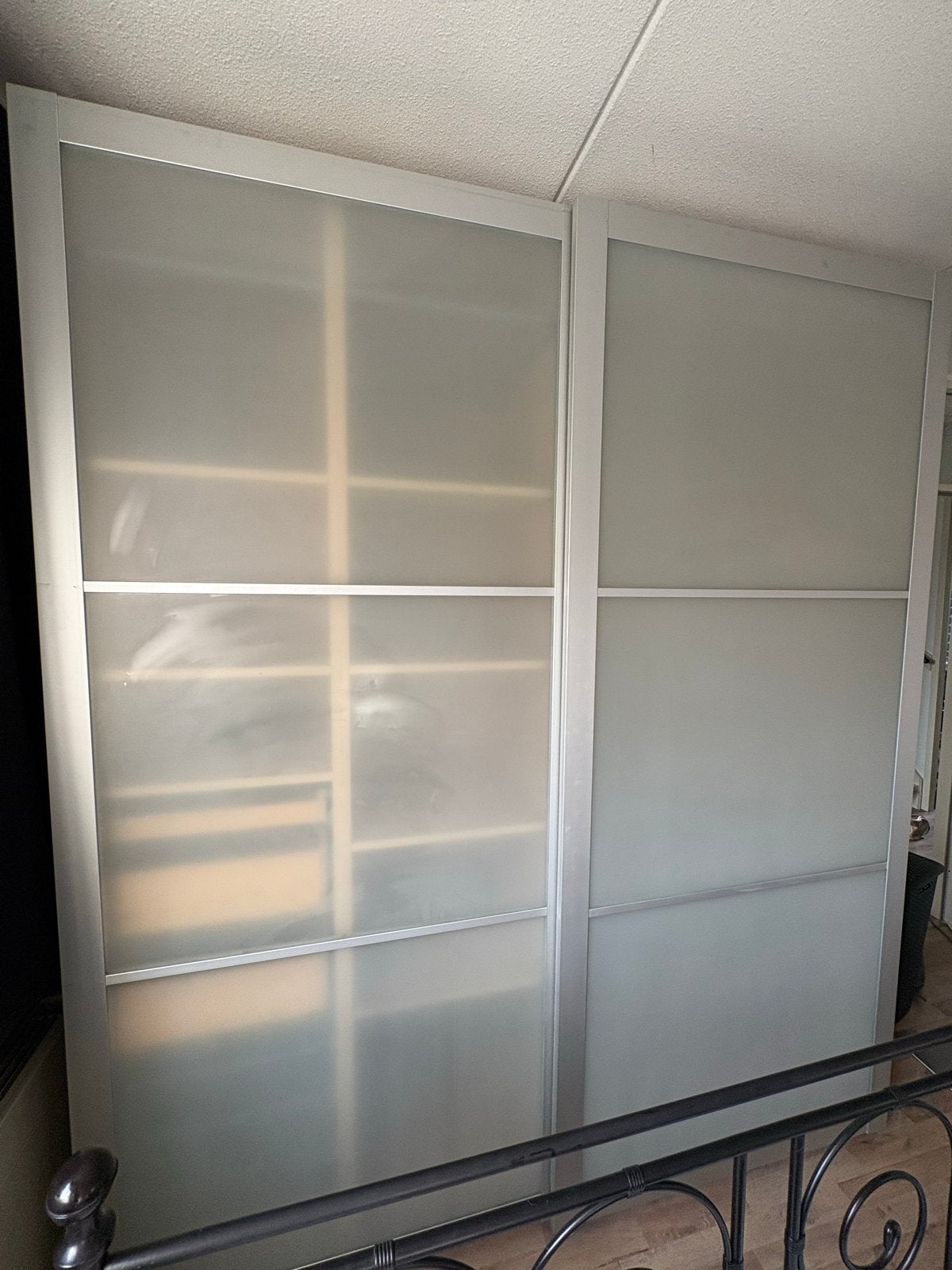 IKEA Paxkast met schuifdeuren en interieur, Huis en Inrichting, Ophalen, Gebruikt, 100 tot 150 cm, 200 cm of meer