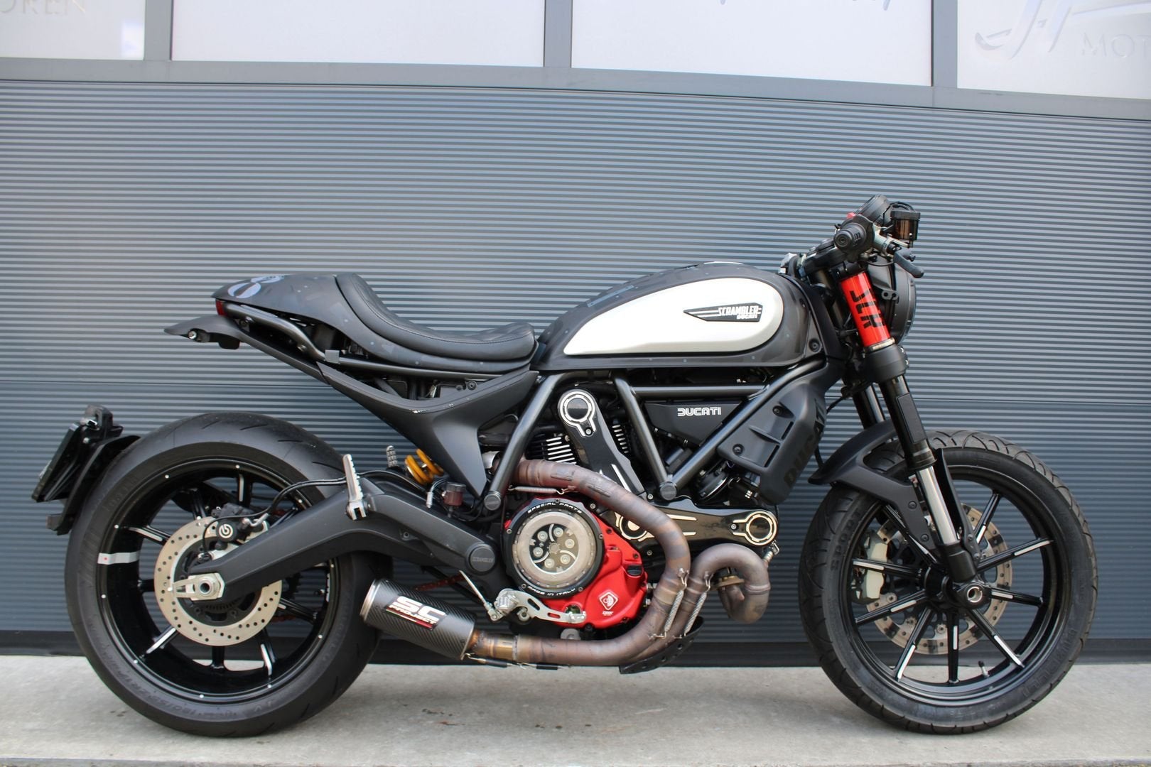 *VERKOCHT* Ducati Scrambler cafe racer special (2019) *Org.N, Motoren, DUCATI, 2 cilinders, Motorrijbewijs A, Bedrijf