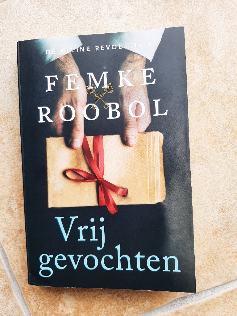 Femke Roobol - Vrijgevochten, Ophalen of Verzenden, Zo goed als nieuw, Femke Roobol