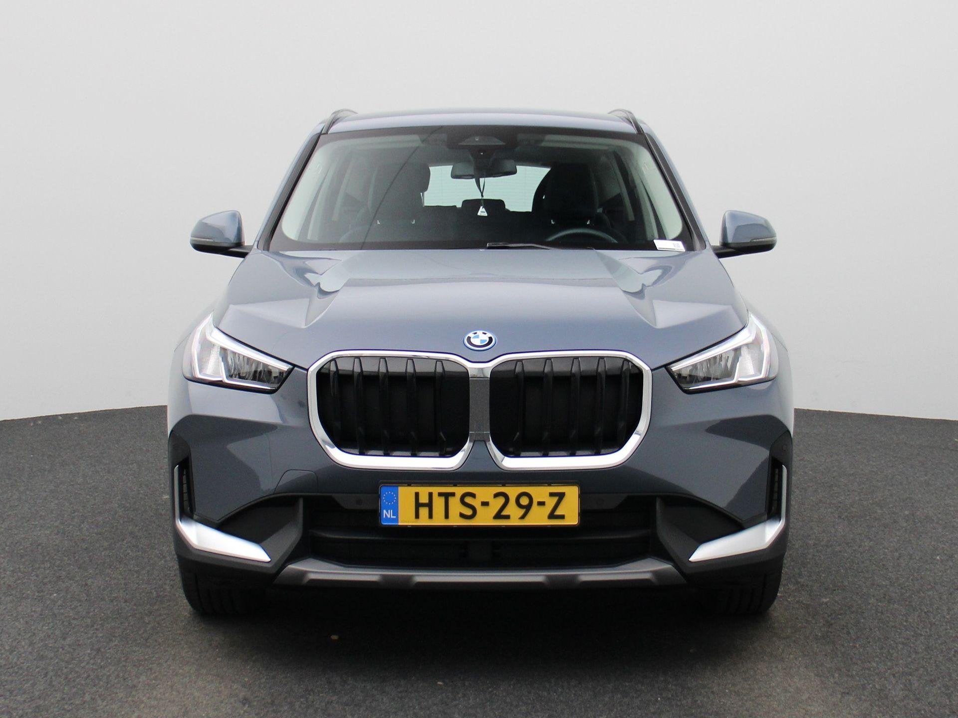 BMW X1 xDrive25e | LEER | CAMERA | STOELVERWARMING | NAVIGAT, Auto's, 12 maanden, Gebruikt, 105 min, Bedrijf